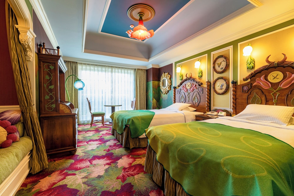 Tokyo Disneyland Hotel