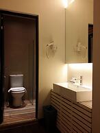 D Elegance Hotel