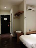 D Elegance Hotel