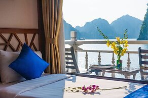 Halong Royal Palace Cruise