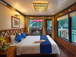 Halong Royal Palace Cruise