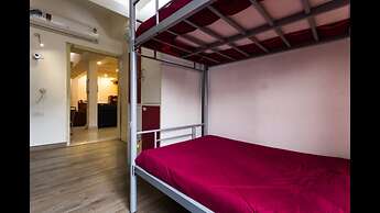 Joey's Hostel
