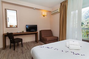 Hotel Sato