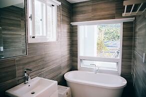Look B&B