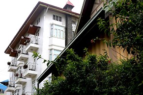Royal Hills