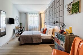 Art & Garden Residence