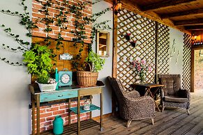 Art & Garden Residence