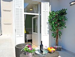 Nirvana Luxury Rooms