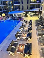 Club Karakas Apart