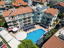 Club Karakas Apart