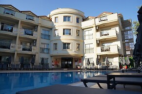 Club Karakas Apart