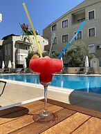 Club Karakas Apart