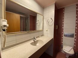 Club Karakas Apart