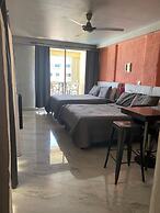 Cancun Plaza Condo Mexico