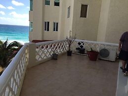 Cancun Plaza Condo Mexico