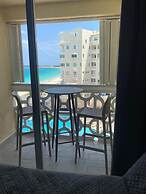 Cancun Plaza Condo Mexico