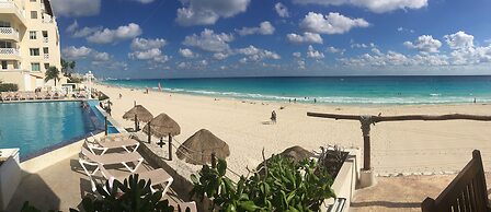 Cancun Plaza Condo Mexico