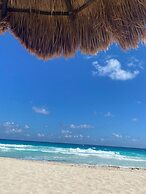 Cancun Plaza Condo Mexico
