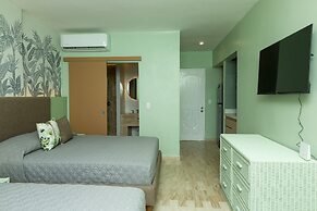 Cancun Plaza Condo Mexico