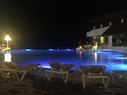 Cancun Plaza Condo Mexico