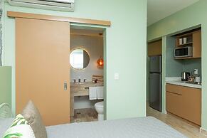 Cancun Plaza Condo Mexico