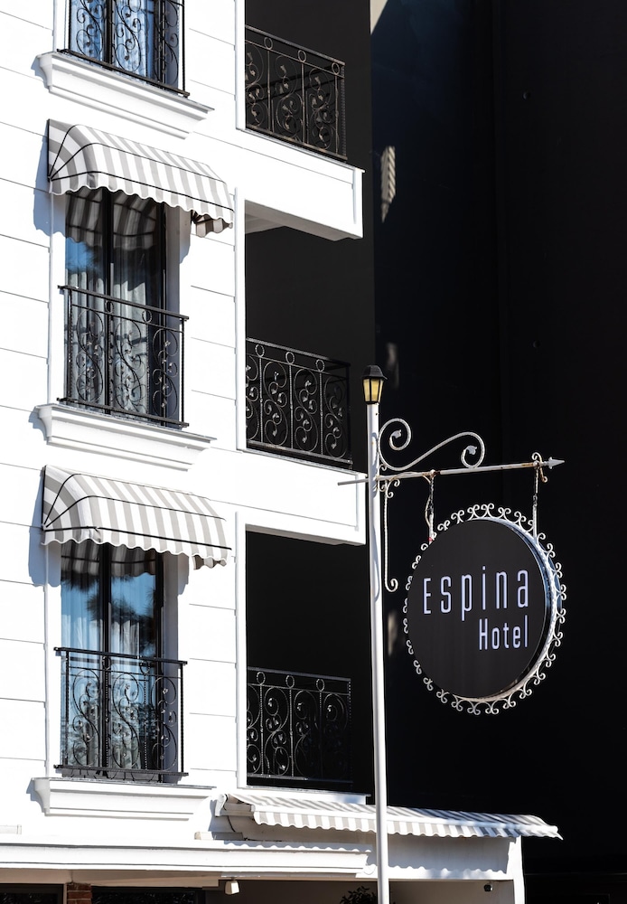Espina Hotel