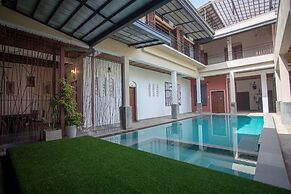 Serenity Lake Front Villa