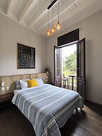 Flying Dog Hostel B&B