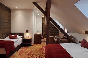 Hotel Singer