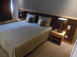 Hotel Ritz Capital