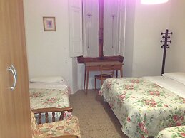 Hostel Veronique
