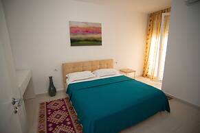 Bougainville Bay Serviced Apartments