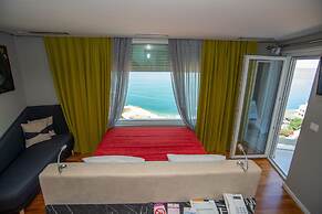 Bougainville Bay Hotel