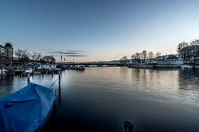 Lake Side Location Bellevue