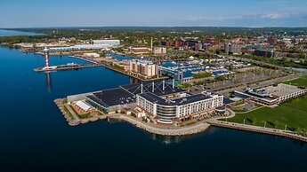 Courtyard by Marriott Erie Bayfront