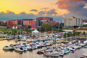 Courtyard by Marriott Erie Bayfront