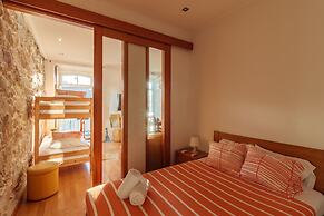 Happy Porto Hostel & Apartments