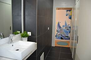 Happy Porto Hostel & Apartments
