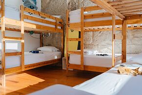 Happy Porto Hostel & Apartments