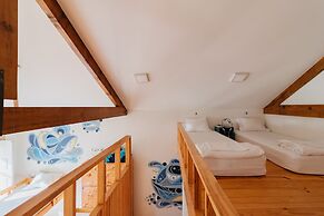 Happy Porto Hostel & Apartments