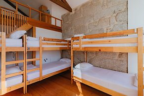 Happy Porto Hostel & Apartments
