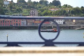 Happy Porto Hostel & Apartments