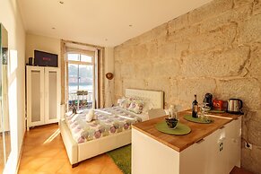 Happy Porto Hostel & Apartments