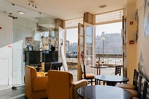 Happy Porto Hostel & Apartments