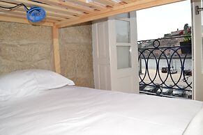 Happy Porto Hostel & Apartments