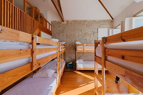 Happy Porto Hostel & Apartments
