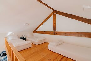 Happy Porto Hostel & Apartments