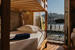 Happy Porto Hostel & Apartments