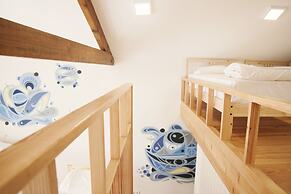 Happy Porto Hostel & Apartments