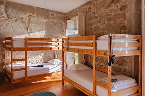 Happy Porto Hostel & Apartments